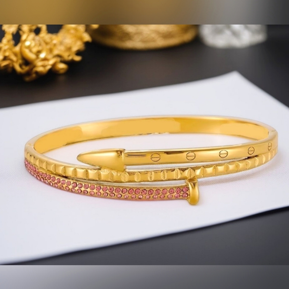 Luxury 18k Gold Plated Nail Screw Love Pink Zircon Crystal Bracelet